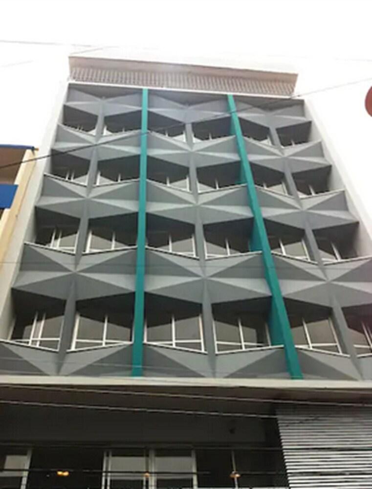 Oyo Ecosuites Hotel Manaus Exteriör bild