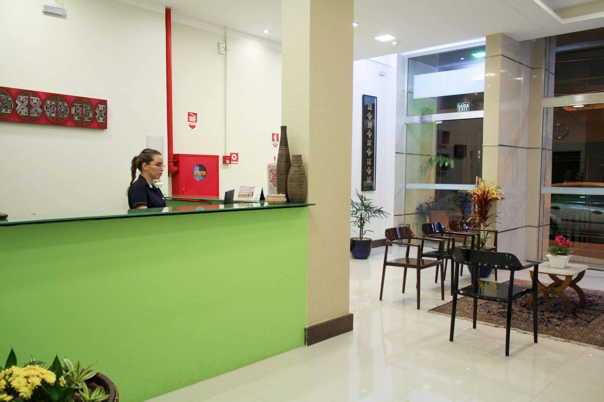 Oyo Ecosuites Hotel Manaus Exteriör bild